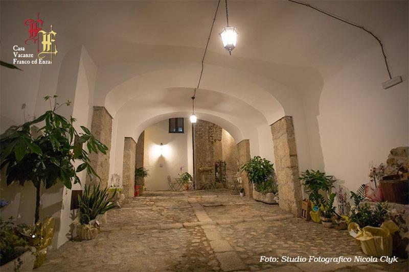 San Gregorio Magno Casa Vacanze - Franco Ed Enza Bed & Breakfast エクステリア 写真