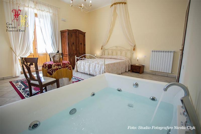 San Gregorio Magno Casa Vacanze - Franco Ed Enza Bed & Breakfast エクステリア 写真